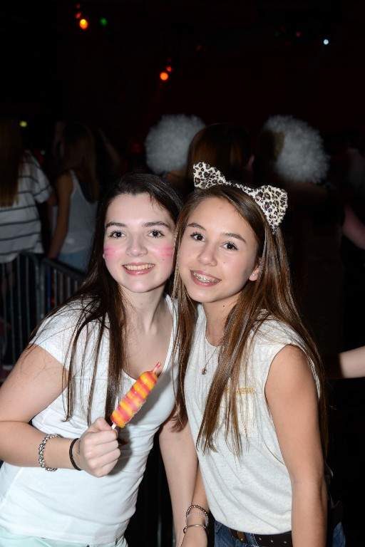 ../Images/Jeugddisco White Edition 381.jpg